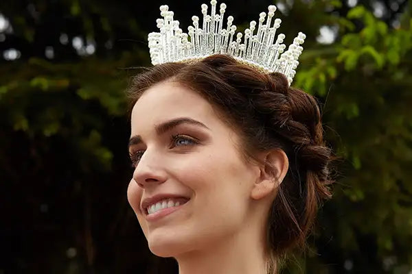 QueenMee Accessories, shop online for charity, elegant jewellery and hair accessories, vintage inspired pieces with purpose, stylish gifts that give back, support women’s causes with every purchase