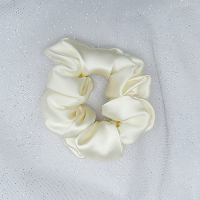 Silk Scrunchie in Ivory Mulberry Silk gift