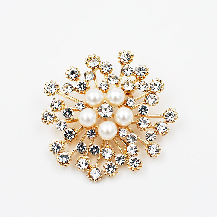 vintage hat pearl brooch in gold