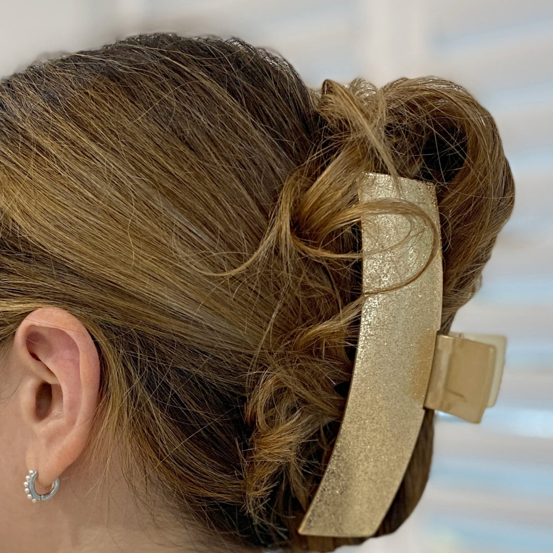 Our recommended claw clips for thick hair