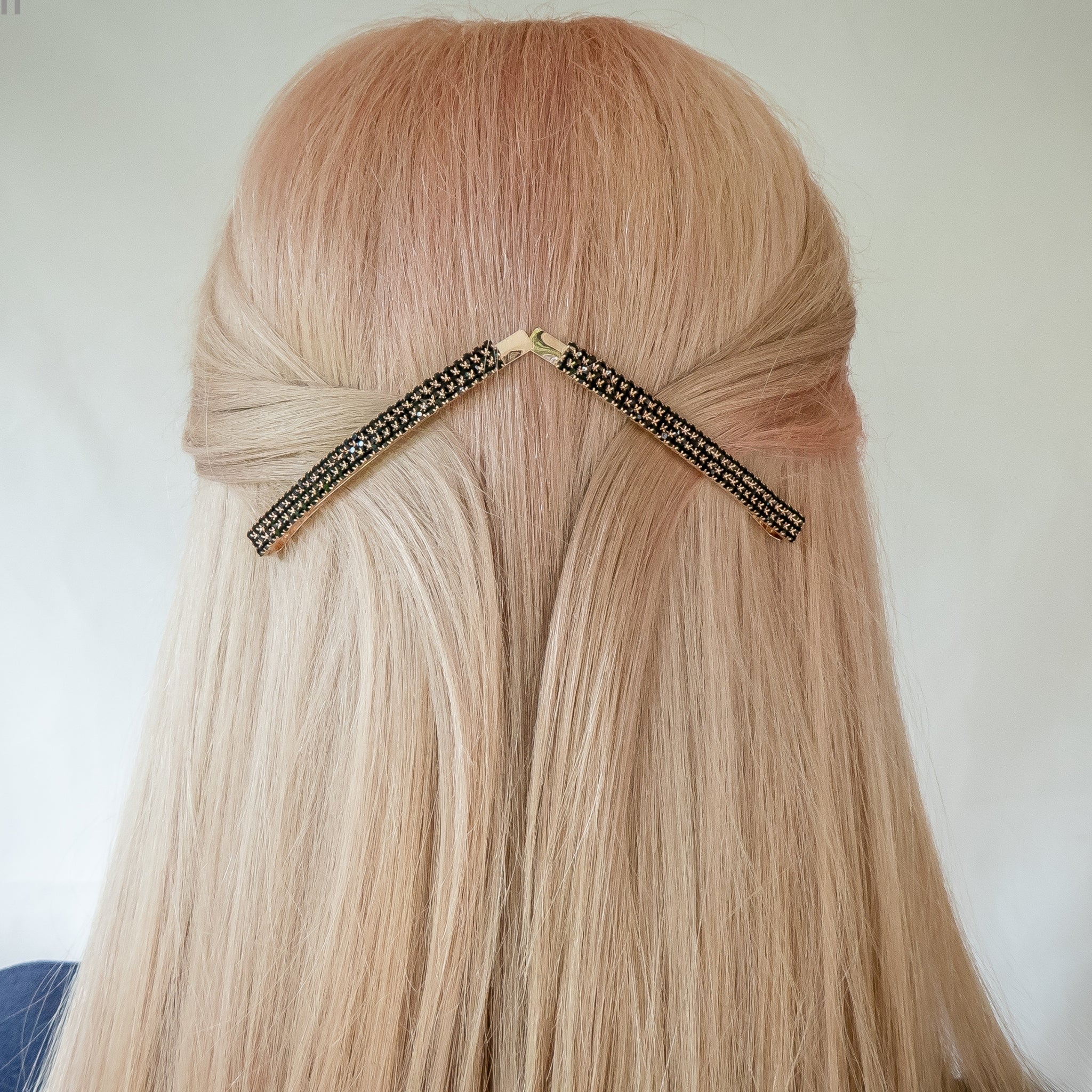 how to wear alligator hair clips