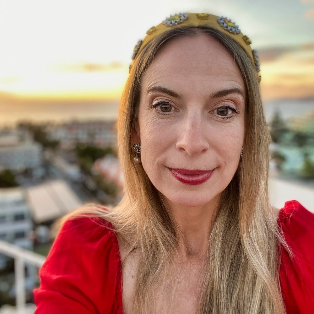 summer holiday hairstyles jewelled headband