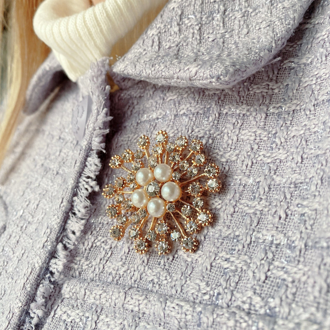 what is a brooch? A guide to styling this timeless accessory