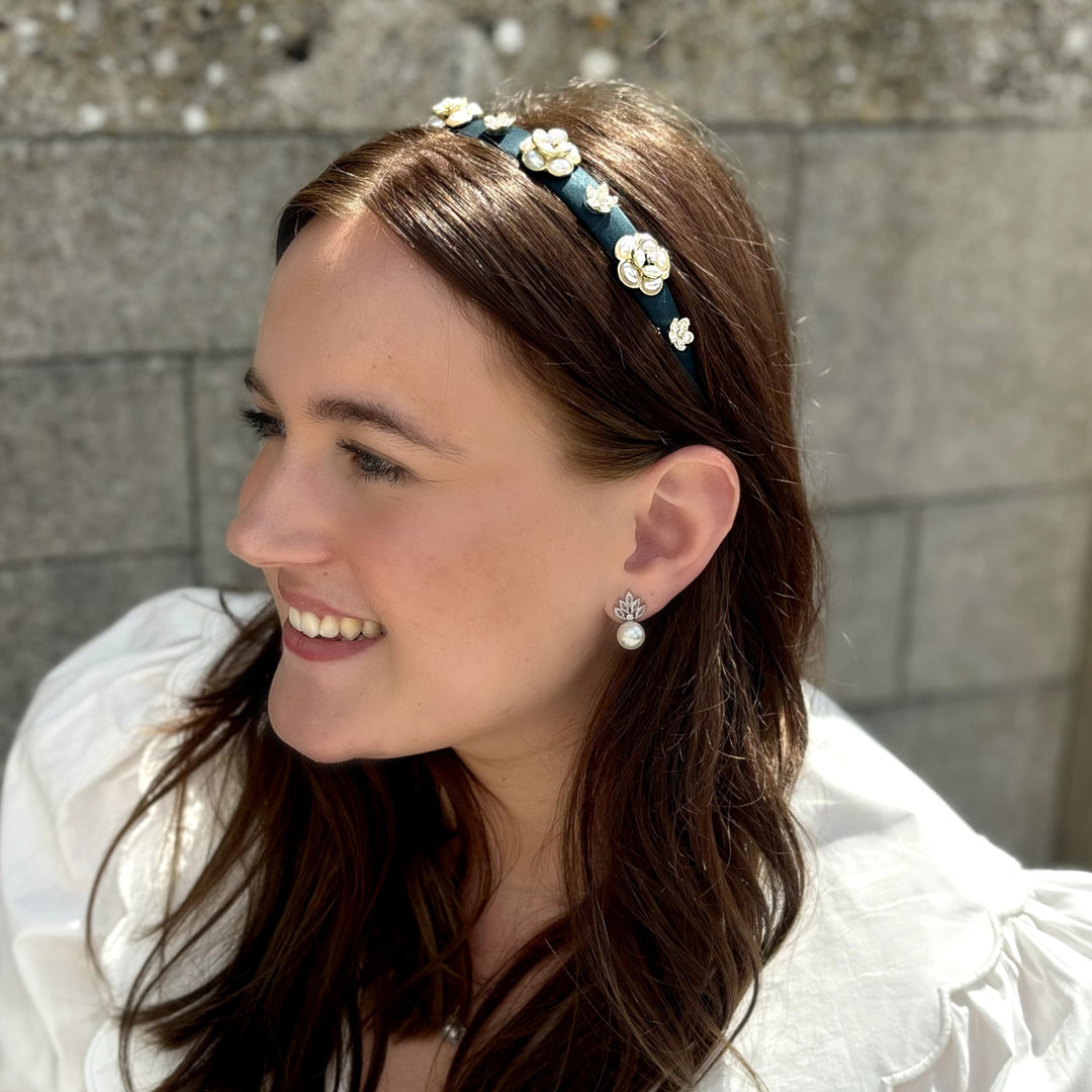Dark Green Pearl Flower Slim Headband, Dark Green Pearl Headband, Pearl Slim Headband, Pearl Flower Headband, Statement Pearl Headband, Dark Green Thin Headband, Slim Pearl Headband