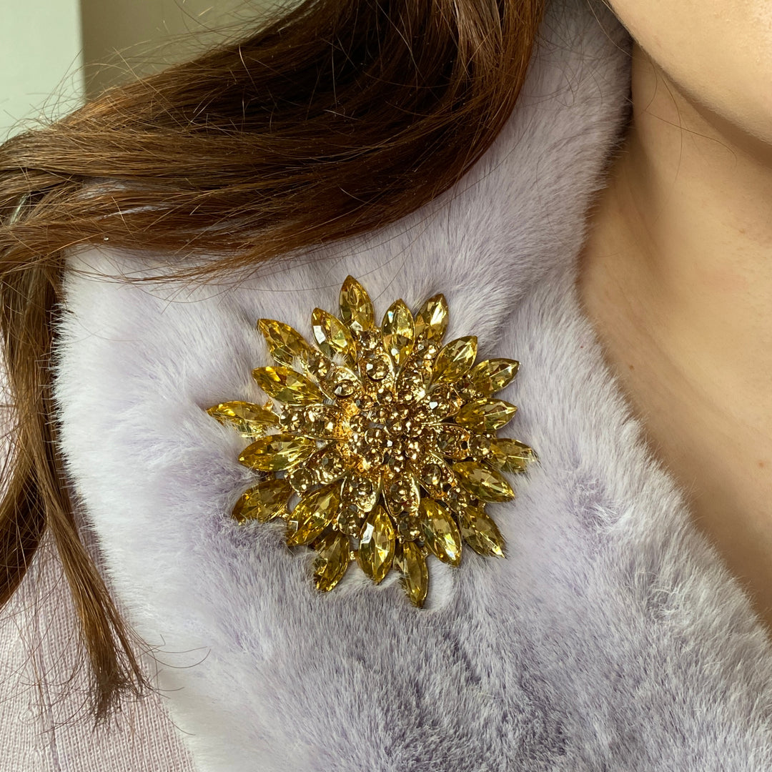 Large Brooch Gold Flower 