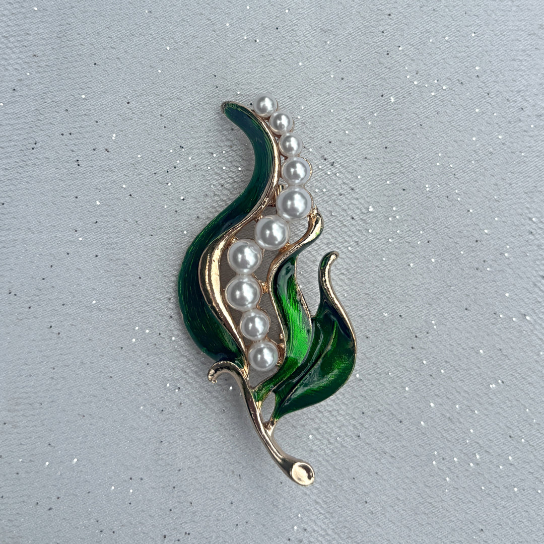 Pea Brooch Green Brooch with Pearl and Enamel