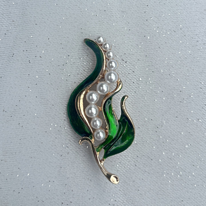 Pea Brooch Green Brooch with Pearl and Enamel