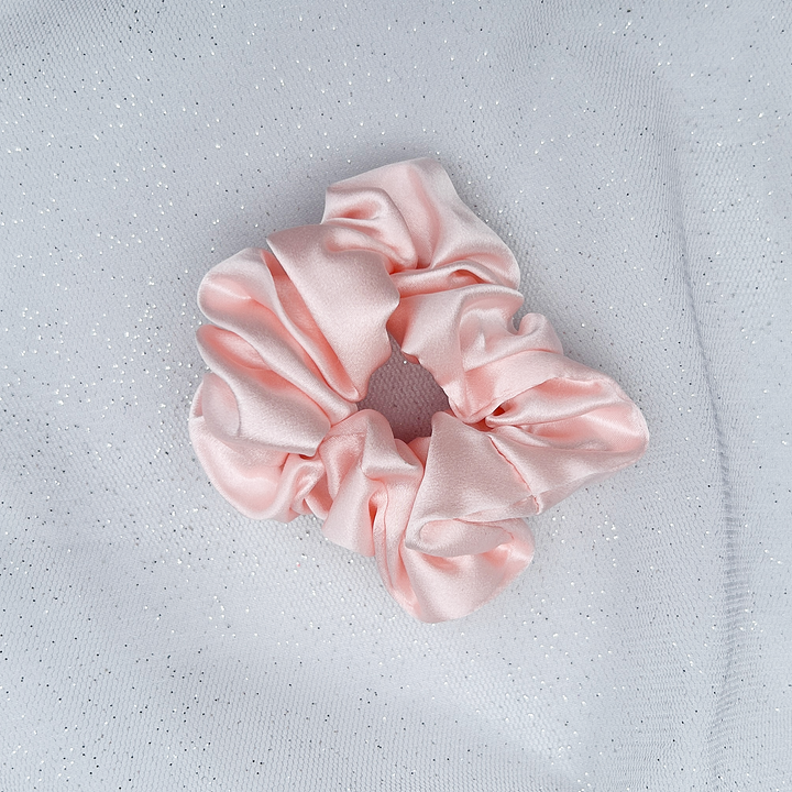 Silk Scrunchie in Pink Mulberry Silk