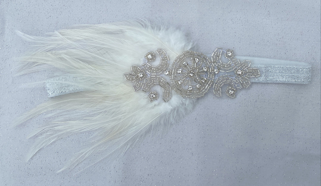 gatsby headpiece silver with white feathers elasticated