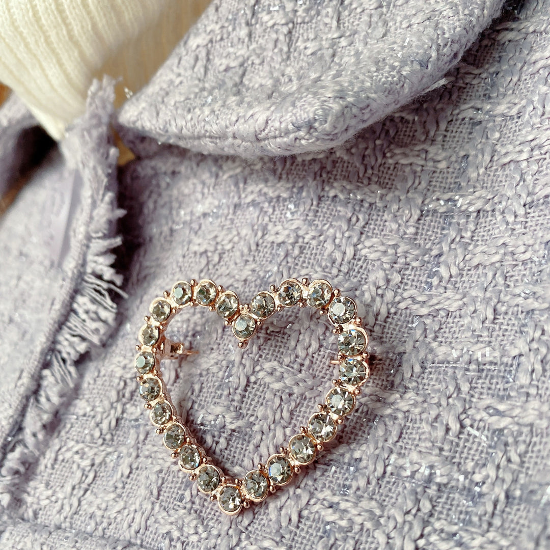 heart brooch in crystal with rose gold for wedding guest