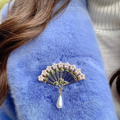 pearl drop fan brooch