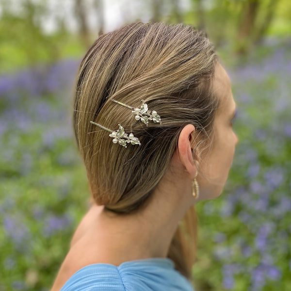 NEW HAIR ACCESSORIES:Hair clip  in silver tone leave design Amazon.com : Andelaisi Hair Clip, Silver Leaf Feather  main image 2